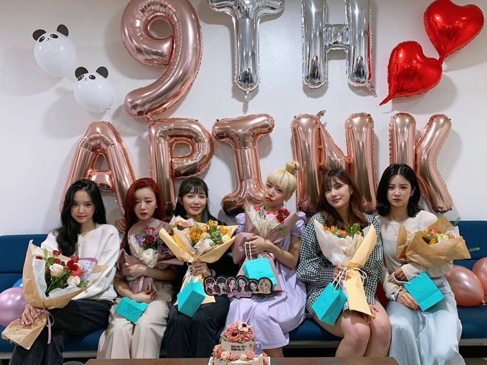 Genap 9 Tahun Bersama, 9 Momen Manis Kejutan Ulang Tahun Apink