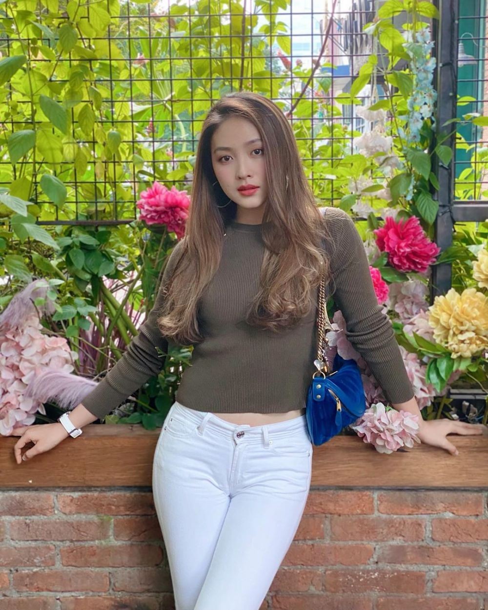 Makin Curi Perhatian, 10 Foto Natasha Wilona Pamer Rambut Pirangnya