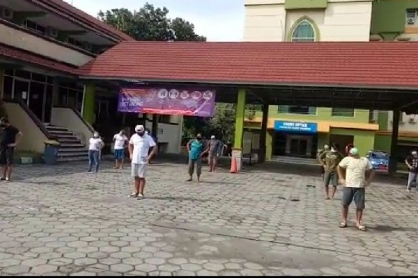 Pasien Isoman COVID-19 Terpusat di Klaten Heboh Senam Cendol Dawet
