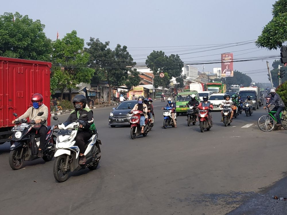 Menjelang Pelaksanaan PSBB, Jalanan di Bandung Justru Kian Ramai