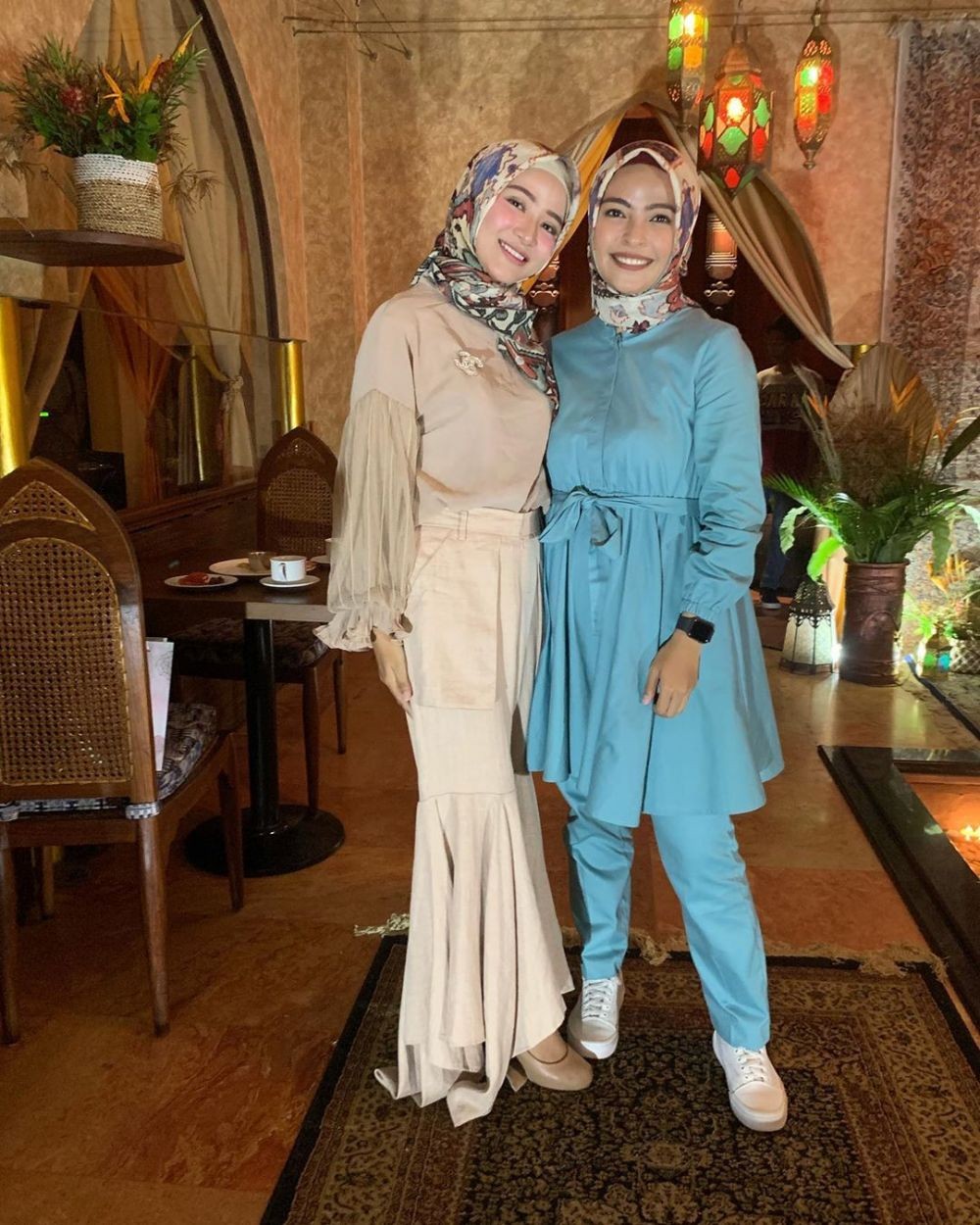 15 OOTD  Hijab Tantri Kotak  Cocok buatmu yang Boyish dan 