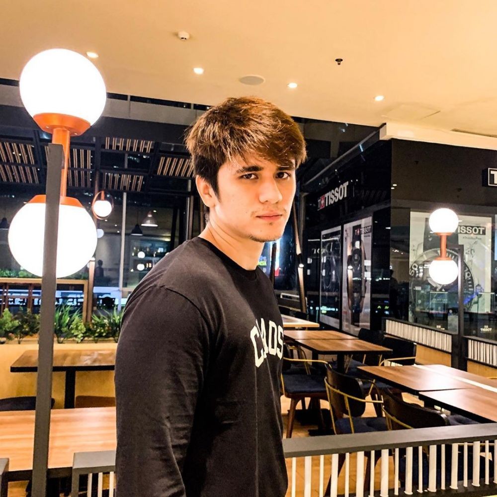 Bakal Jadi Idaman, Ini 10 Foto Artis Pendatang Baru James Thomas Smith