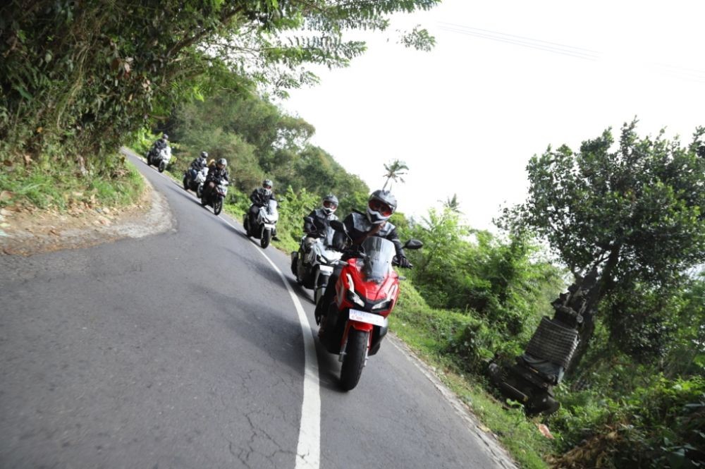 ADV Riders Medan Touring ke Tugu Nol Kilometer Indonesia