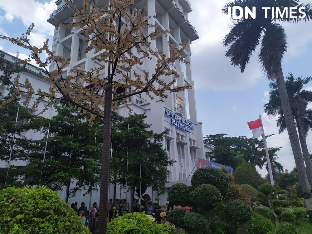 Tidak Bermasker Saat di Luar, Warga Palembang Dikurung di Asrama Haji 