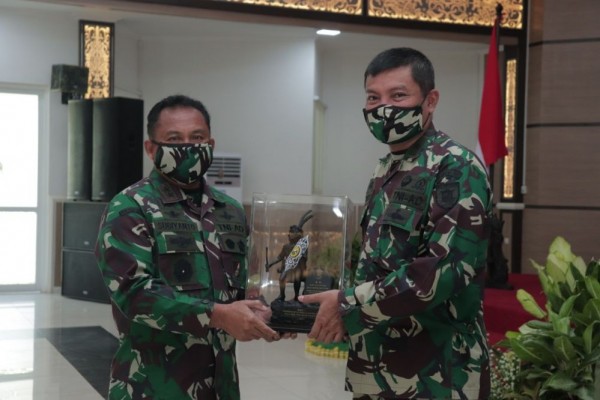 Pangdam VI/ Mulawarman Resmikan Korem 092 Maharajalila