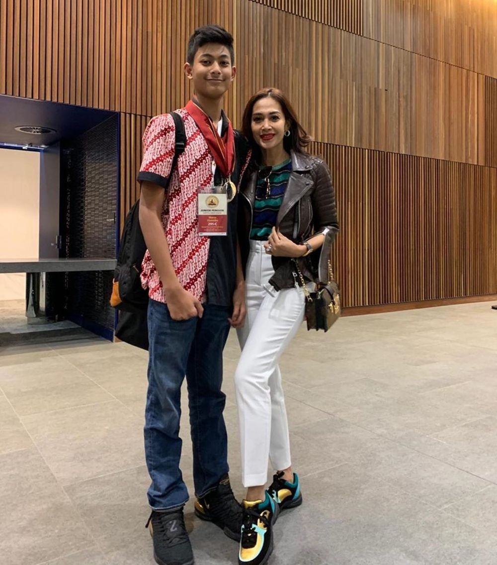 10 Momen Manis Diah Permatasari dengan Anak Kedua, Marciano Nicholas