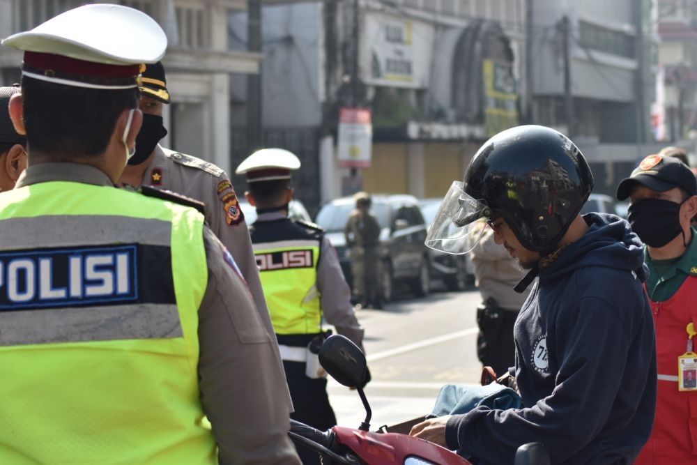 Polrestabes Bandung: Volume Kendaraan Naik hingga 80 Persen  Usai PSBB