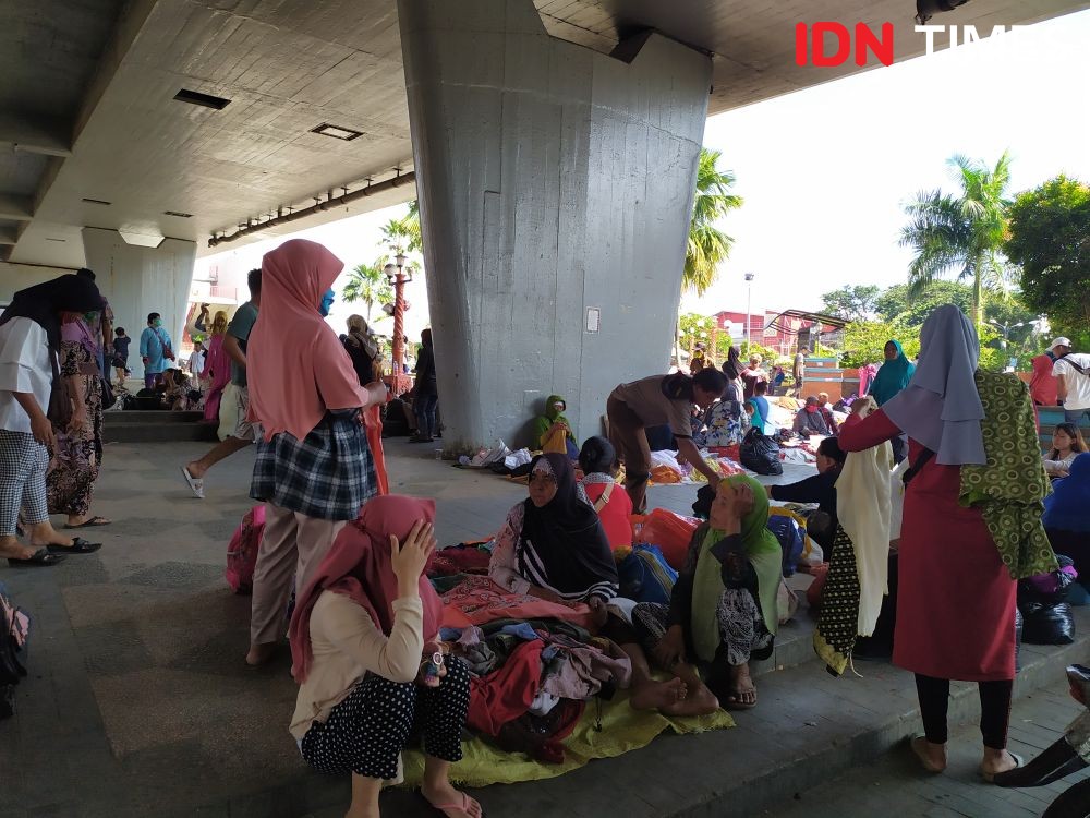 Curhat PKL Palembang di Masa COVID-19, Seminggu Cuma Untung Rp25 Ribu