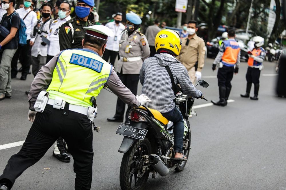 Hari Pertama PSBB, 40 Ribu Kendaraan Melintasi Kota Bandung