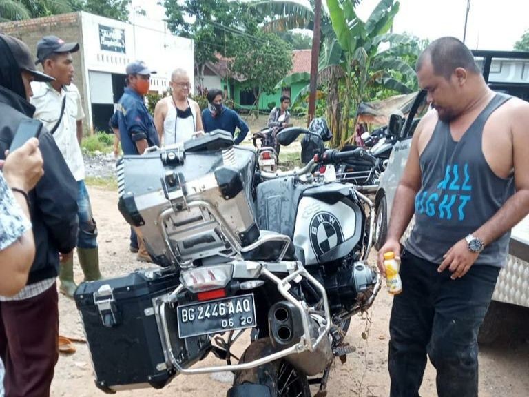 Kronologi Moge Pahri Azhari Kecelakaan, Hindari Lubang & Terperosok 