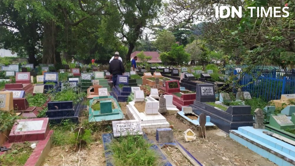 Cerita Penjual Bunga di Palembang, Peziarah Luar Kota Dilarang Mudik