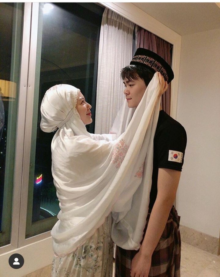 Adem, 10 Momen Akrab Selebgram Ayana Moon dan Aydin, Kakak Adik Mualaf