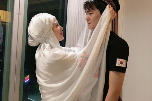 Adem, 10 Momen Akrab Selebgram Ayana Moon dan Aydin, Kakak Adik Mualaf