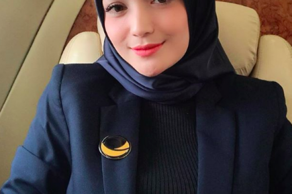 Mantan Istri Suami Zaskia Gotik, Tengok 10 Foto Imel Putri Cahyati