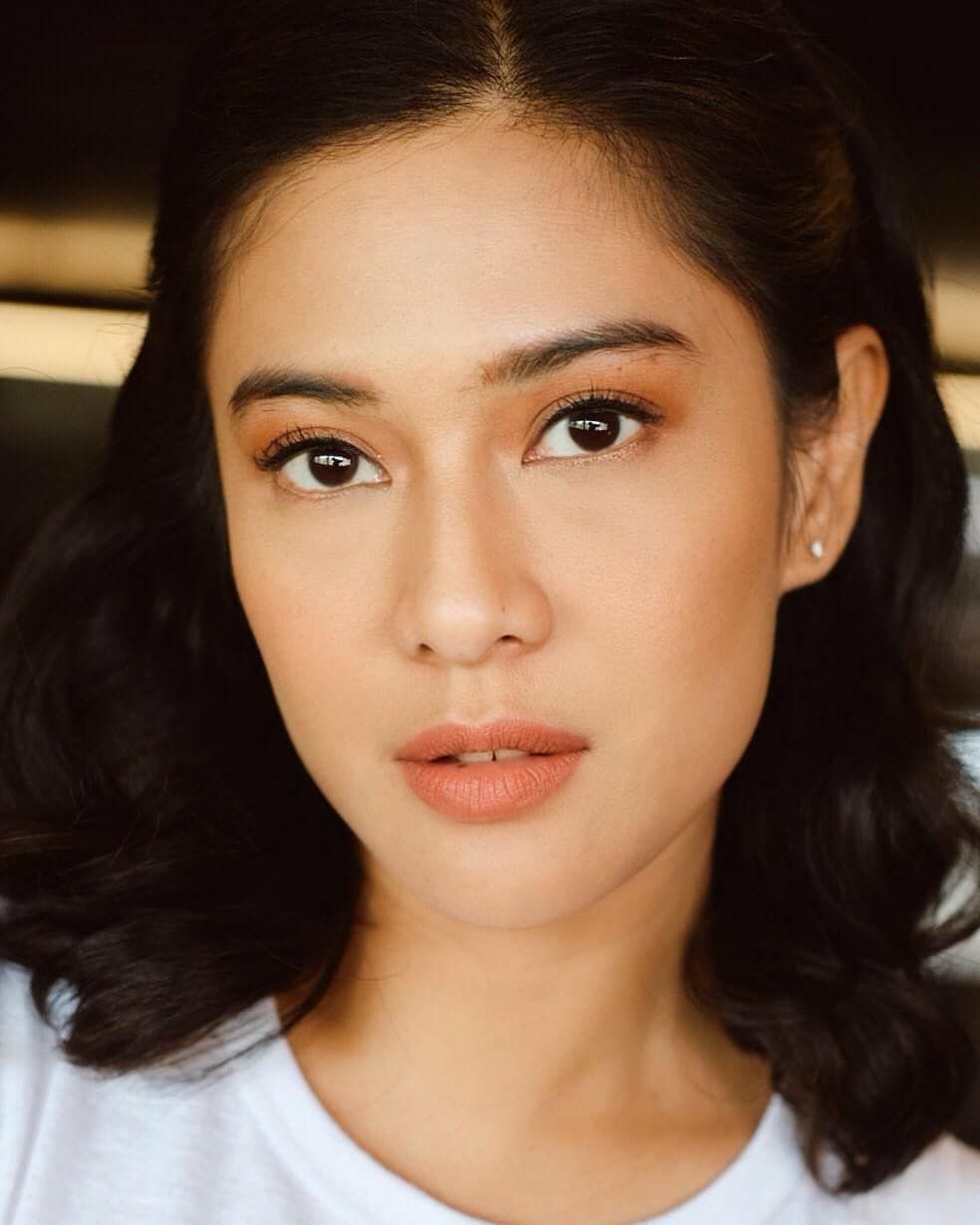 10 lnspirasi Makeup Look ala Dian Sastro, Elegan nan Indonesia Banget!