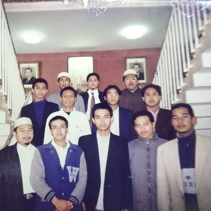 Akan Melepas Masa Duda, 10 Potret Masa Muda Ustaz Abdul Somad