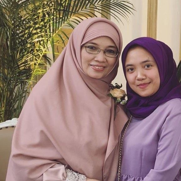 Masih Aktif Berdakwah, 10 Potret Terbaru Teh Ninih Istri Kedua Aa Gym