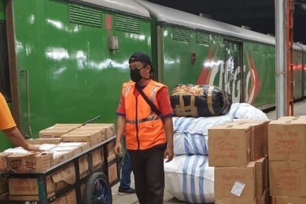 Biaya Kirim Motor Via Kereta Api 2023