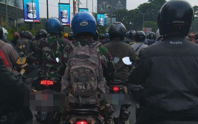 Bundaran Waru Macet Parah saat PSBB, Ini Kata Dishub Surabaya