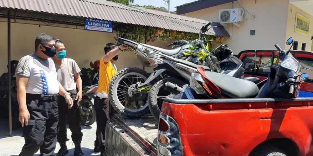 Polisi Makassar Sita Mobil Dinas Kampus di Lokasi Balap Liar