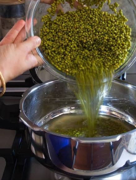 Cara membuat kacang hijau goreng renyah