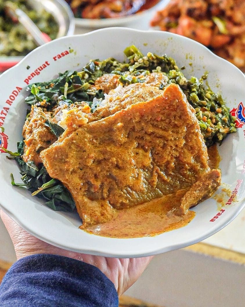 10 Foto Nasi Padang dan Lauknya untuk Menu Buka Puasa