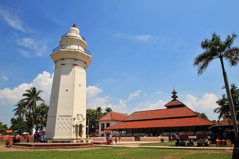 9 Wisata Religi di Banten yang Kental dengan Unsur Agama