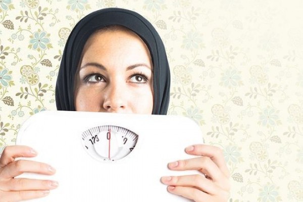 8 Cara Mudah Menurunkan Berat Badan Saat Puasa Ramadan Pasti Berhasil