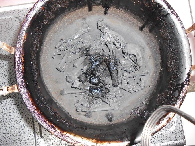 Bukannya Prihatin, 10 Hasil Masakan Gagal Ini Malah Diketawain!
