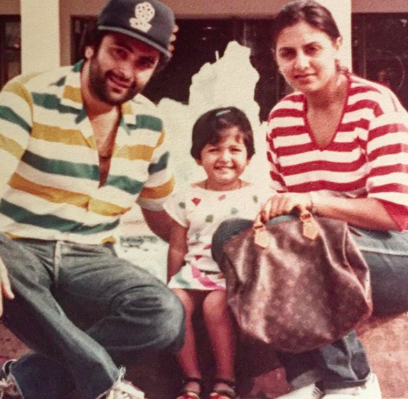 Cinta Terpisah Maut, 10 Kenangan Rishi Kapoor & Istri Selama 40 Tahun