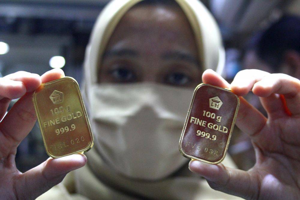 Harga Emas Antam Hari Ini Turun Rp3.000 Jadi Rp966.000