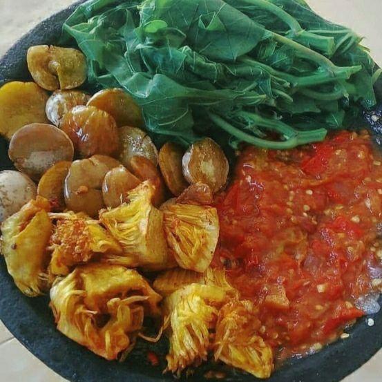 3 Rekomendasi Sambal Ulek, Bikin Selera Makan Nagih!