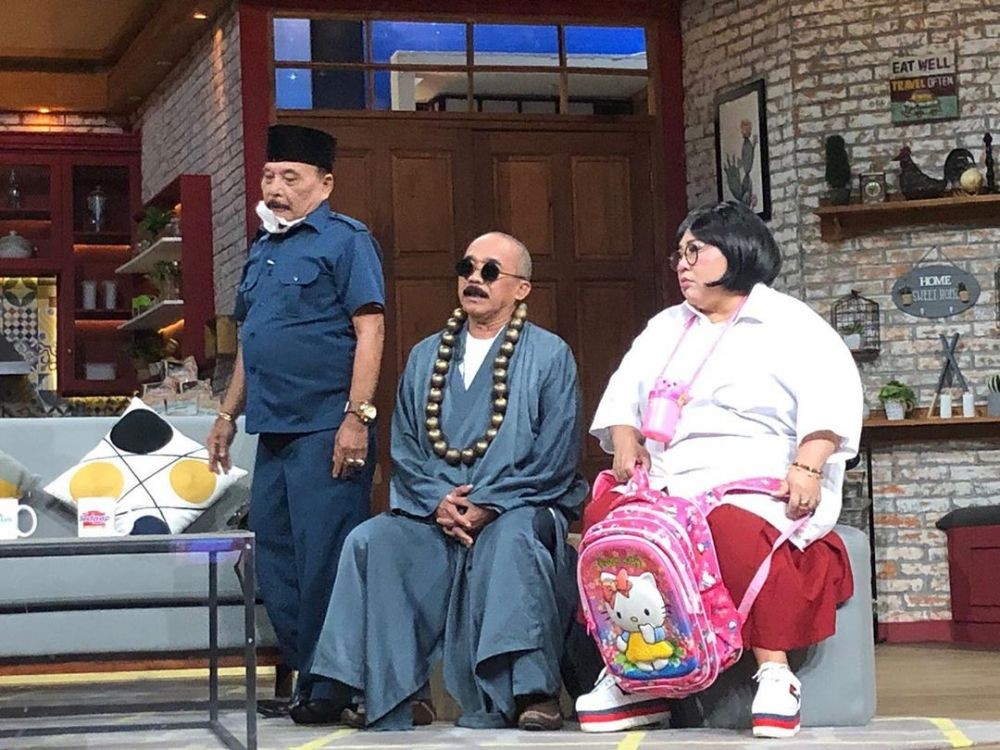 Tampil di TV Lagi, 10 Foto Nunung Syuting Setelah Jalani Rehabilitasi