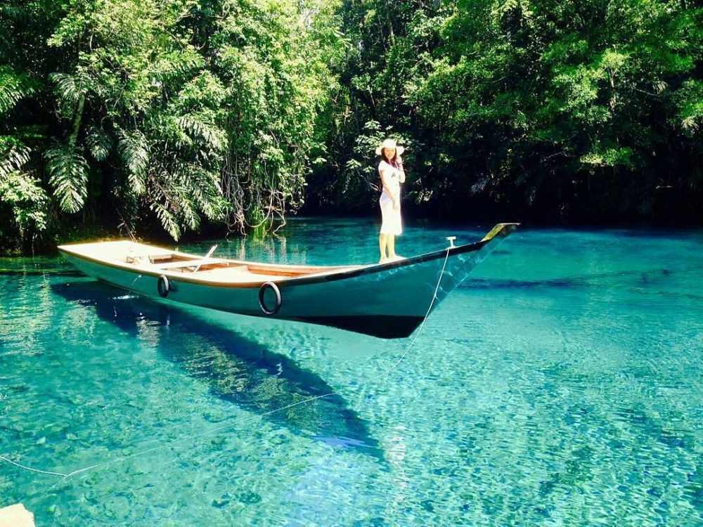 7 Danau Cantik di Indonesia yang Harus Masuk Bucket List Liburanmu
