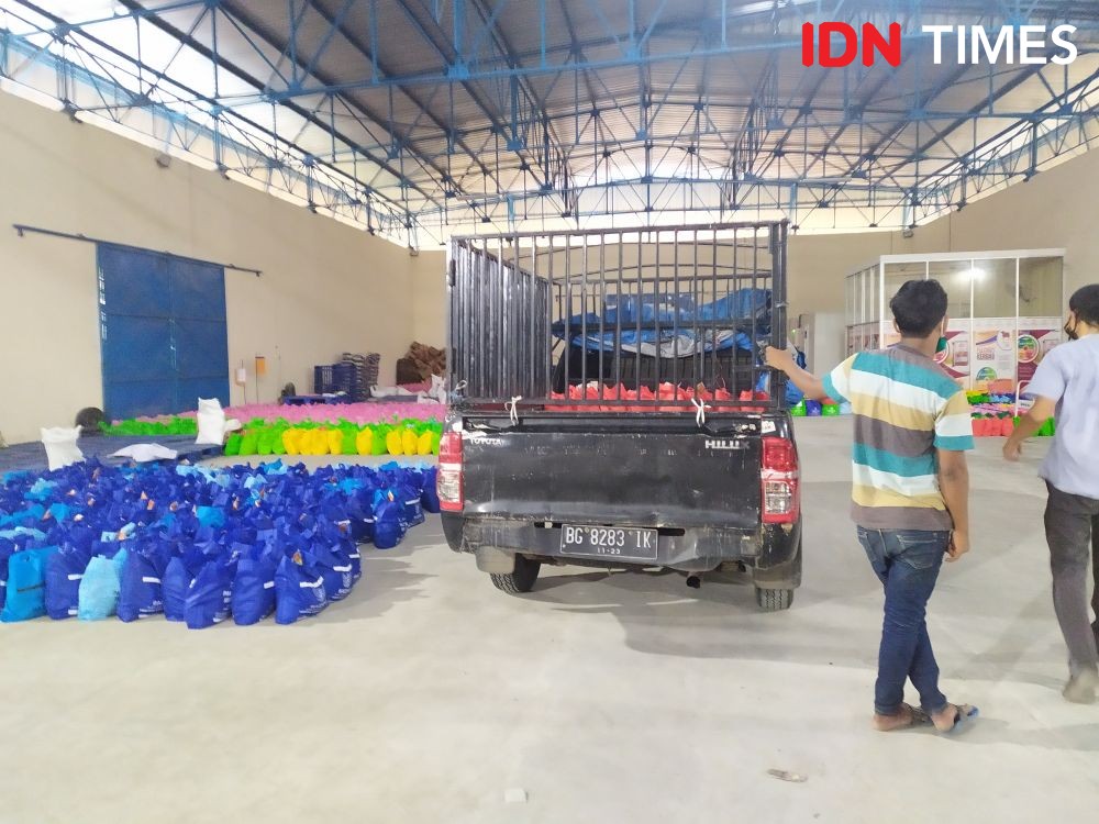Distribusi Bansos COVID-19 untuk 217.429 KK di Palembang Tuntas