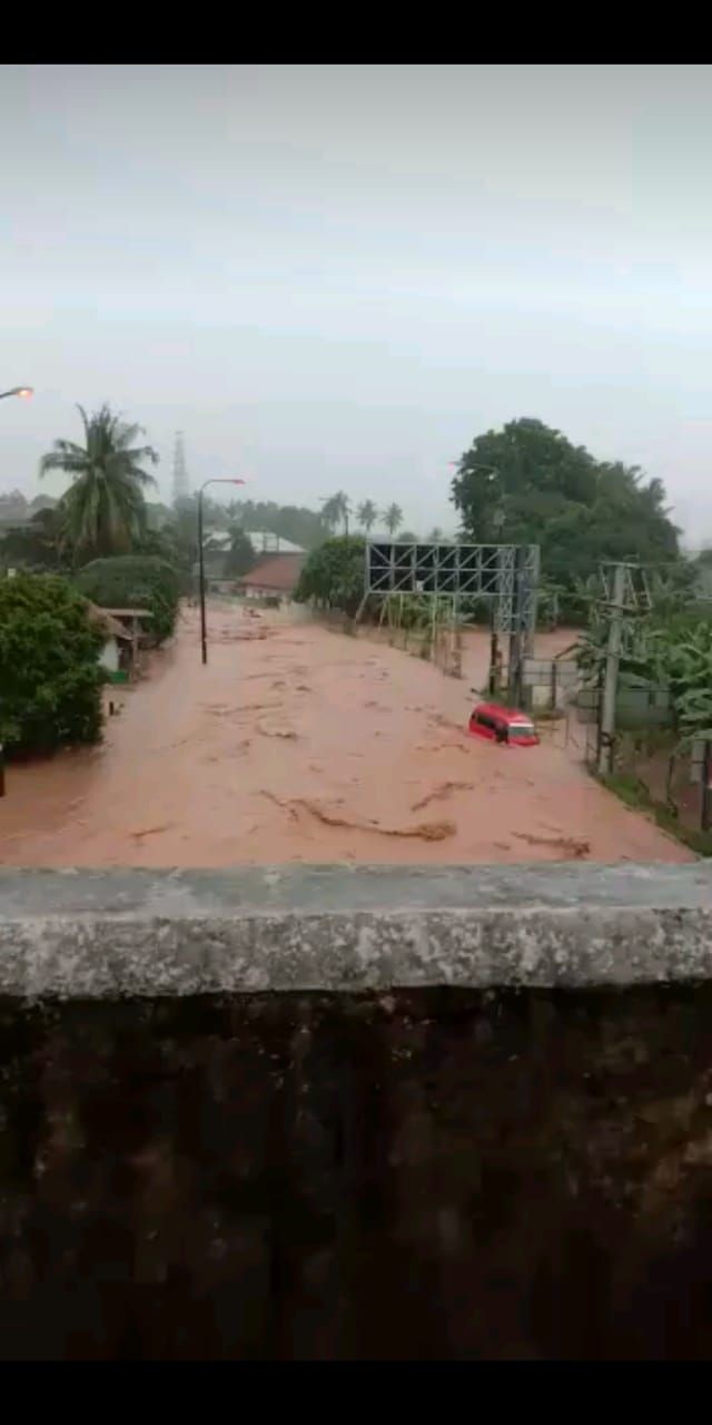 Cilegon Diterjang Banjir, Gerbang Tol Ditutup Dan Rumah Warga Rusak