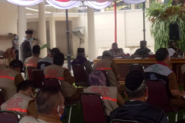 Matangkan Persiapan PSBB, Bupati Majalengka Kumpulkan Seluruh Camat