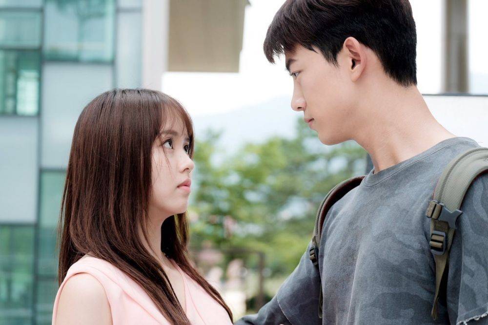 Tetap Dibilang Serasi, Beda Usia 10 Pasangan Di KDrama Ini Jauh Banget