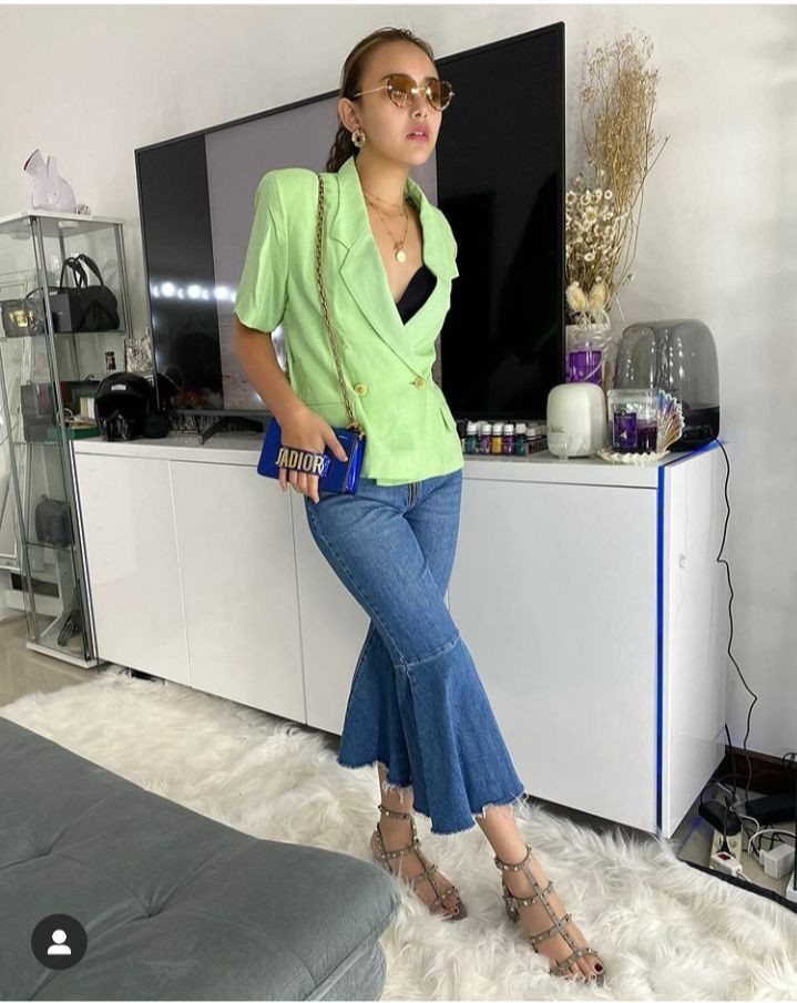 10 Gaya Stunning Amanda Manopo saat Pemotretan Selama Masa Pandemik
