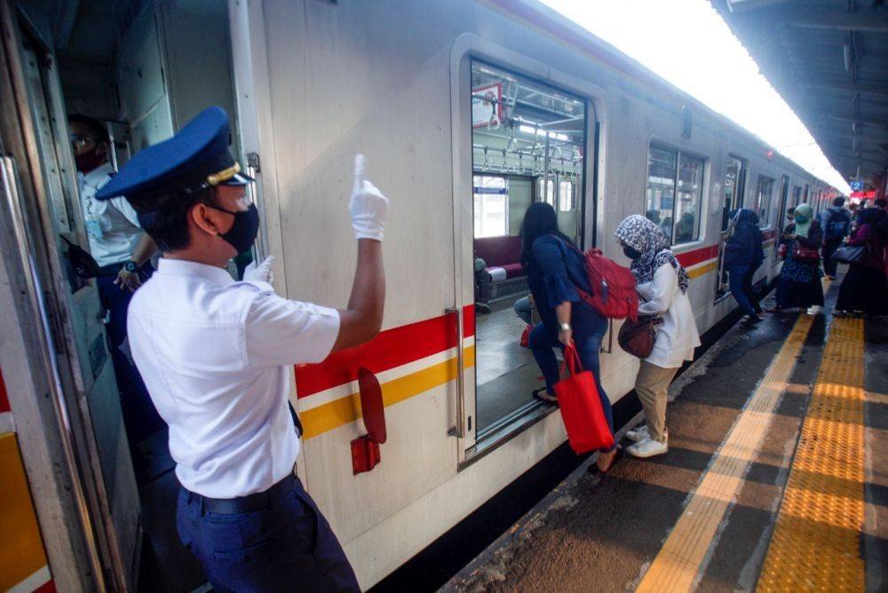 Aturan Lengkap Naik KRL Dan Kereta Api Jarak Jauh Selama PSBB