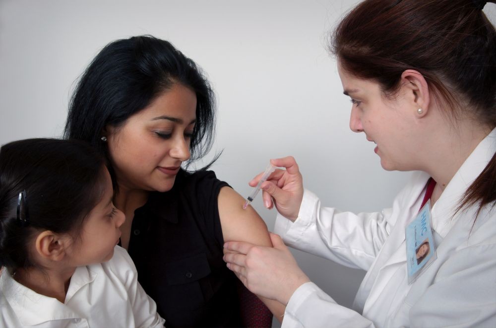 5 Hal yang Perlu Kamu Ketahui Soal Vaksinasi COVID-19
