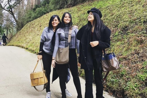 10 Potret Menawan Ibunda Maudy Ayunda, Mereka Berdua Mirip Banget
