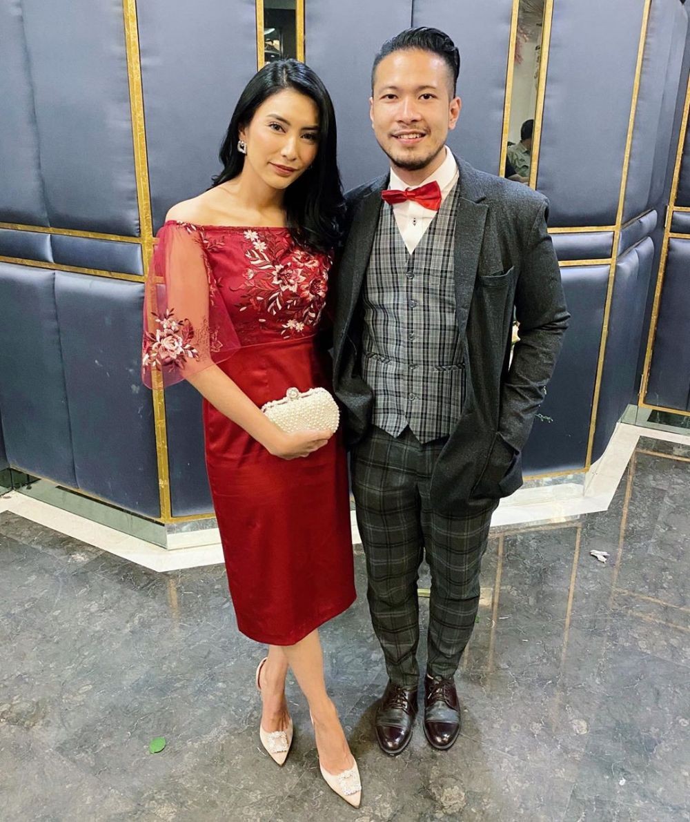 Ada Vokalis, Gitaris, dan Drummer! 10 Artis Menikah dengan Anak Band