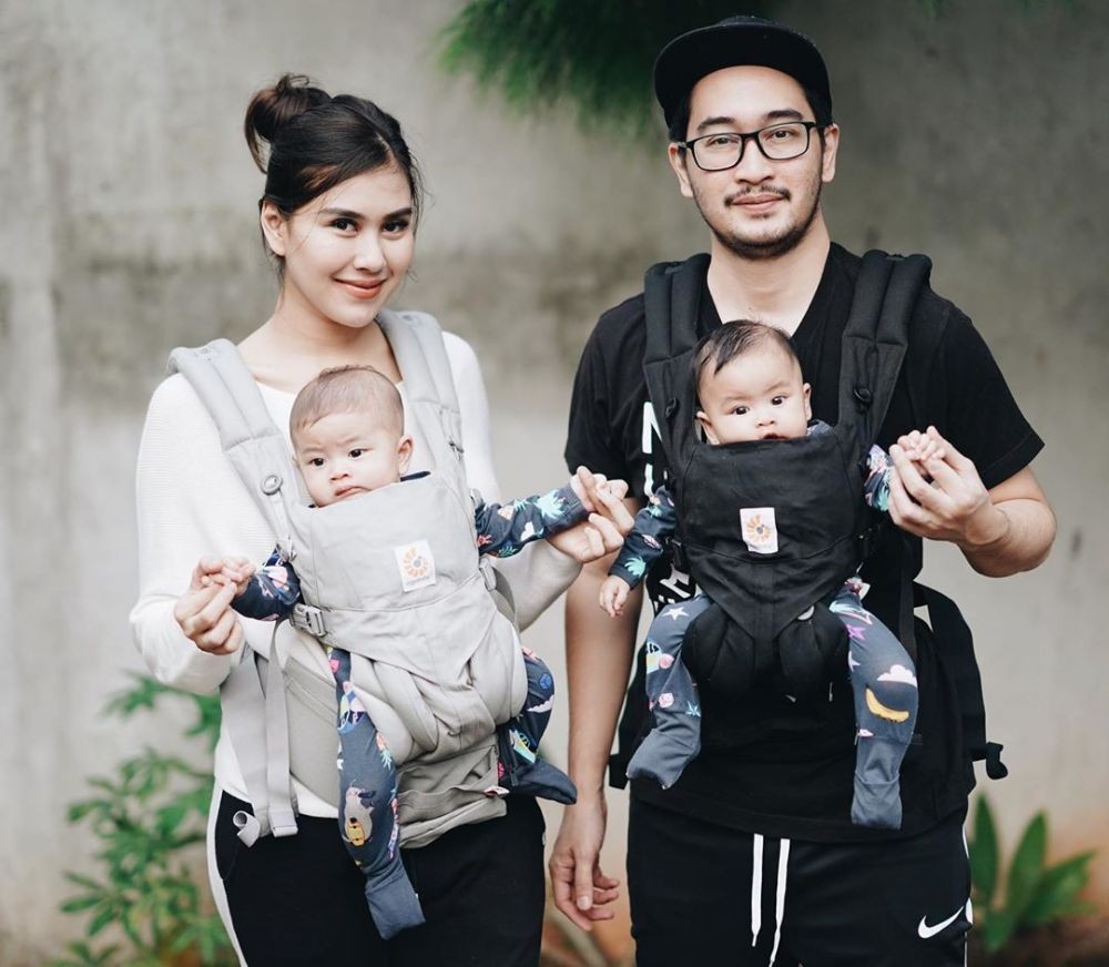 Ada Vokalis, Gitaris, dan Drummer! 10 Artis Menikah dengan Anak Band
