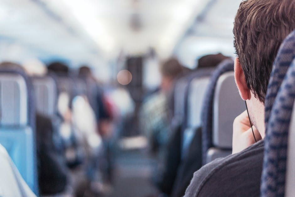 10 Keuntungan dan Kerugian ketika Duduk di Window Seat Pesawat