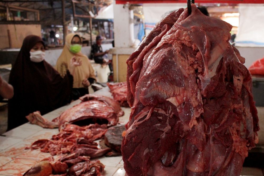 Hari Pertama Mogok Jualan, Lapak Daging di Pasar Induk Rau Sepi  