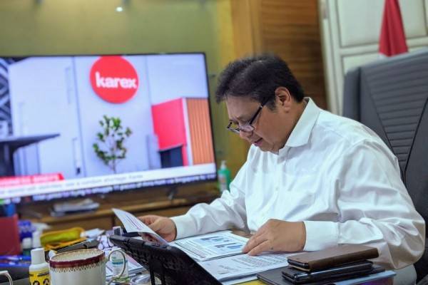 Menko Airlangga Ungkap Alasan Turunnya Jumlah Testing COVID