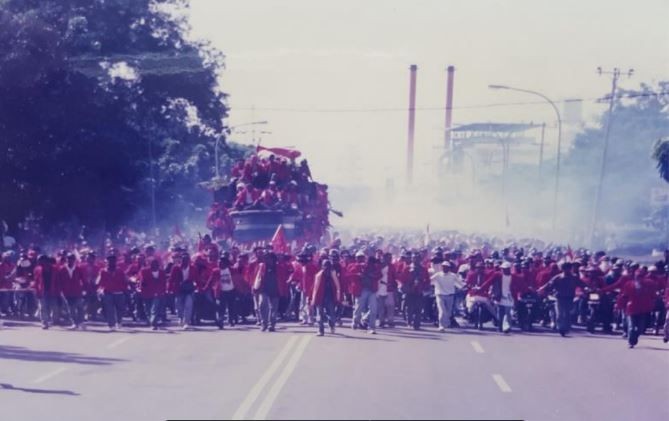 Merah Tak Pernah Padam: Kobaran Reformasi 1998 di Makassar (2)