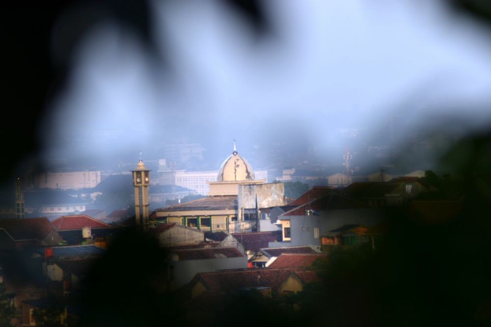 Protokol COVID-19 Jateng Dilonggarkan, Masjid Zona Hijau Bisa Dipakai Jamaah 