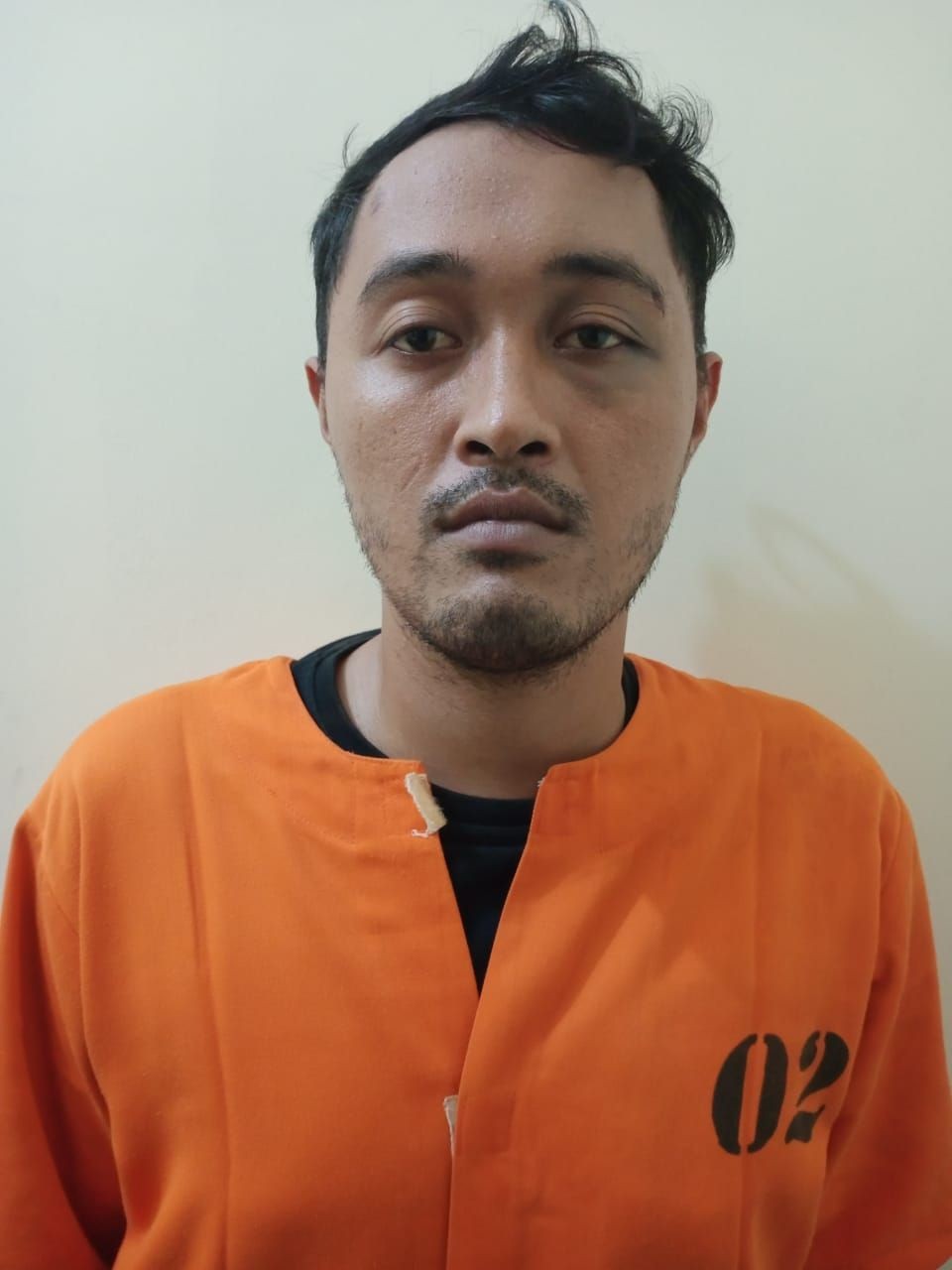 Pria di Bali Todongkan Blakas ke Leher Karyawan Toko Sambil Minta Uang